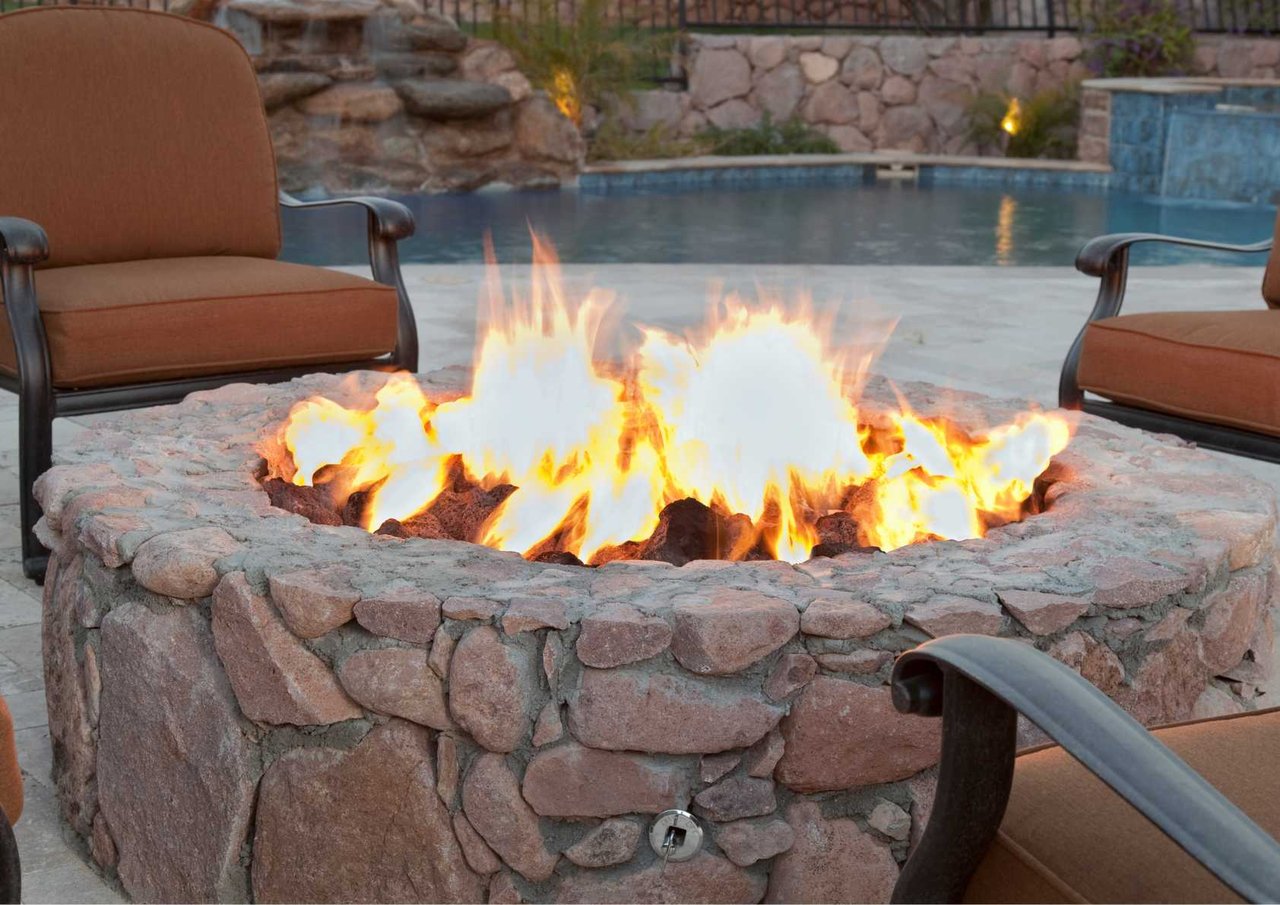 Outdoor Living Trends: Transforming Your Backyard Into an Oasis