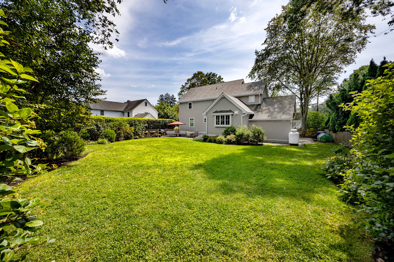 Pristine University Area Colonial