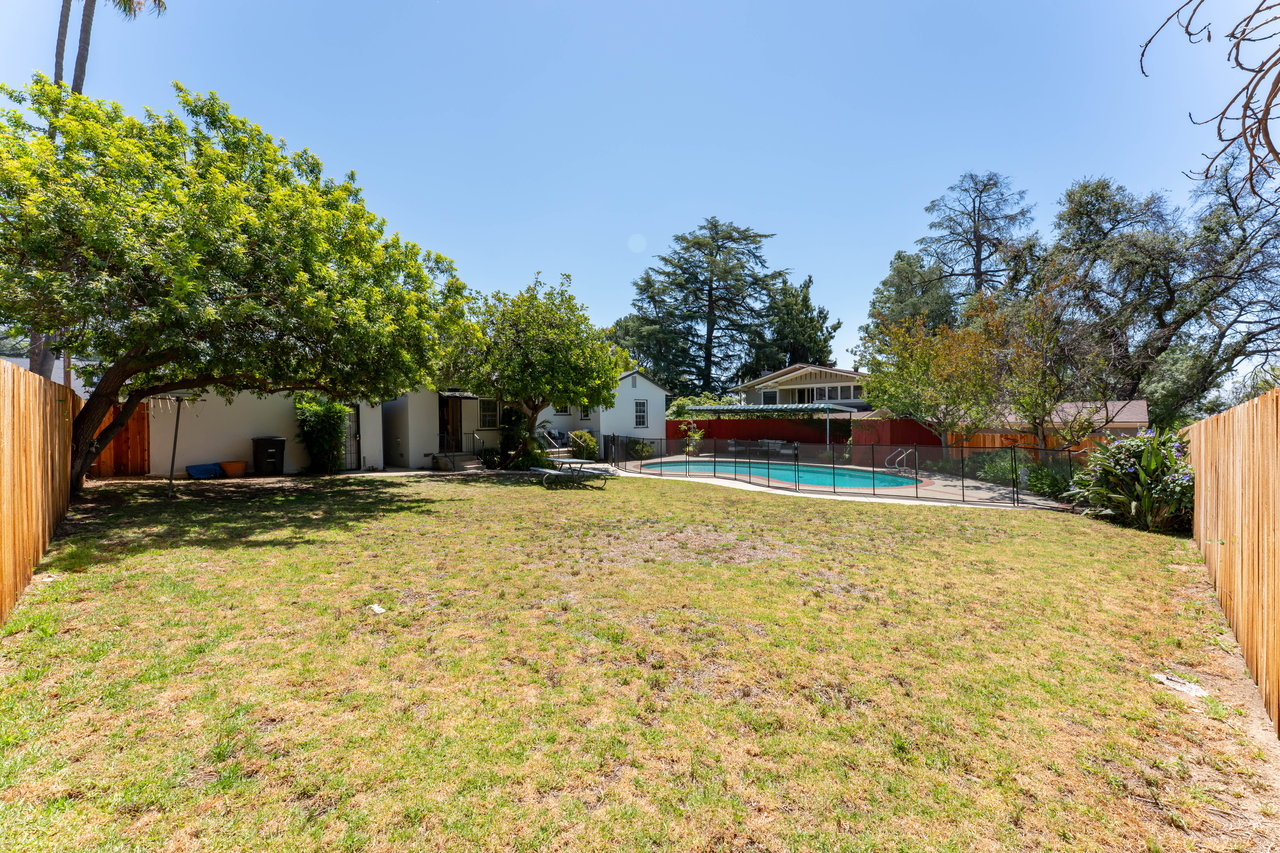 2429 Ganesha Avenue