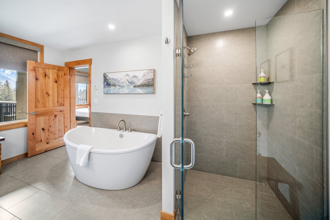 Top-Floor Spring Creek Retreat | Income-Generating Tourist Home in Timberstone Lodge