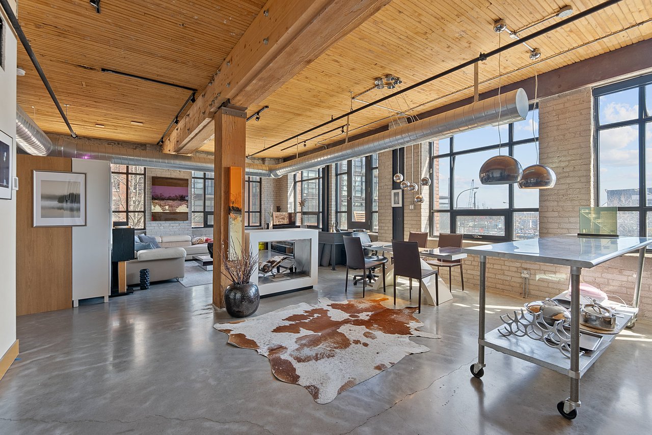 68 Broadview Ave S Unit: 203