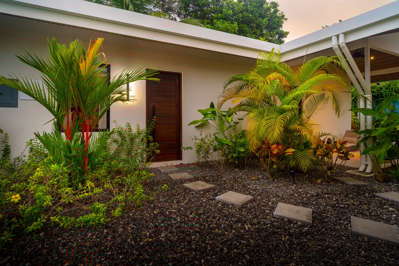 Income Ready Boutique Investment near Whale's Tail Beach