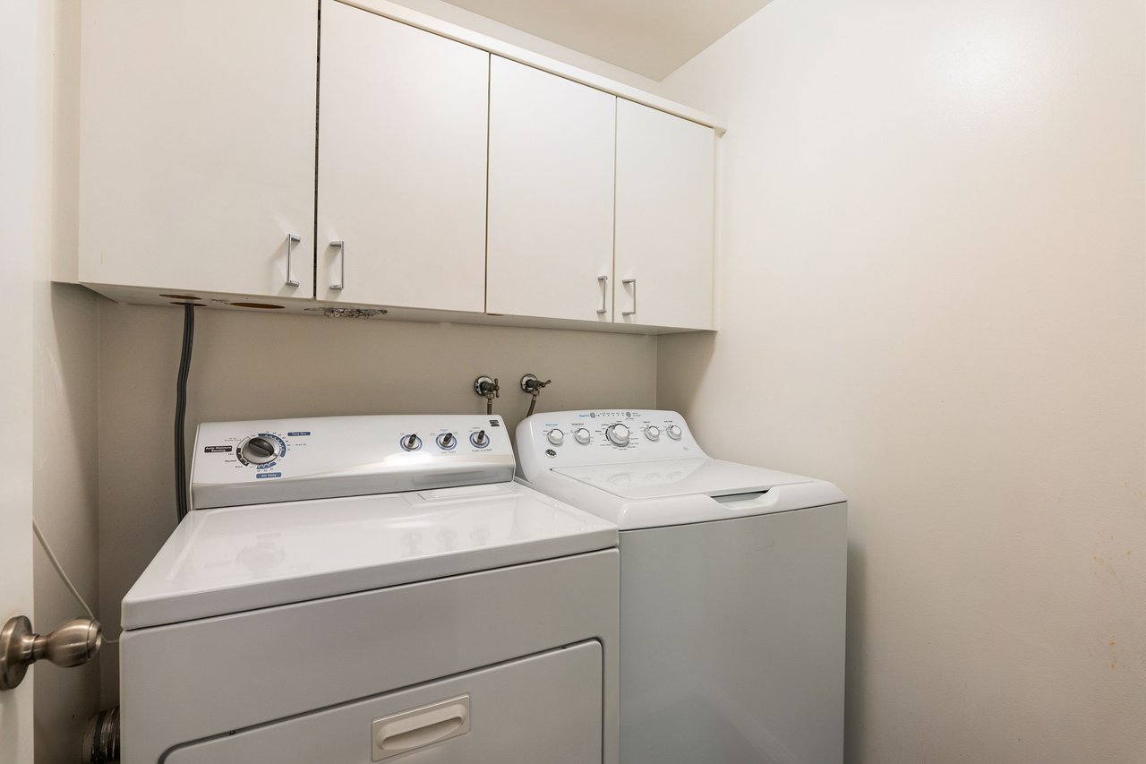 Park Wilshire #406, Wilshire Corridor