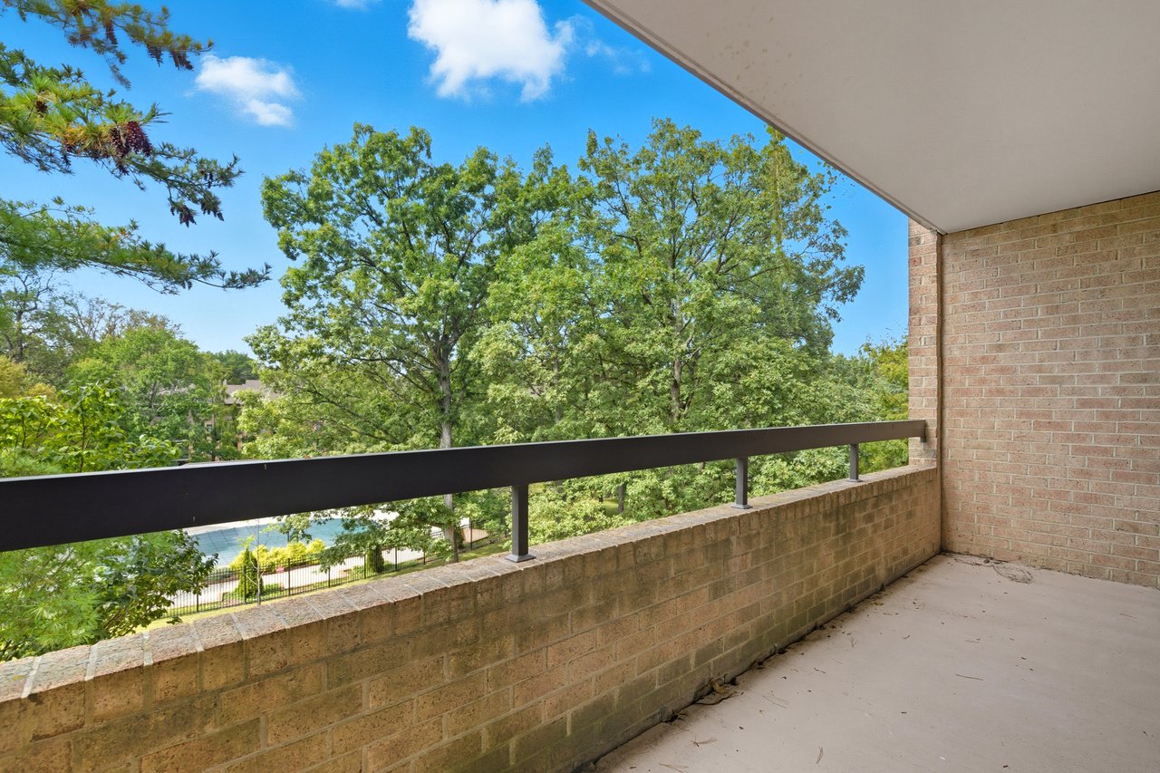 Luxury Turnkey Furnished Condo