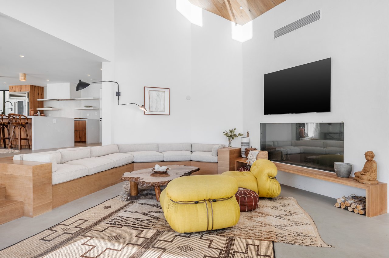 3226 Serra Rd, Malibu