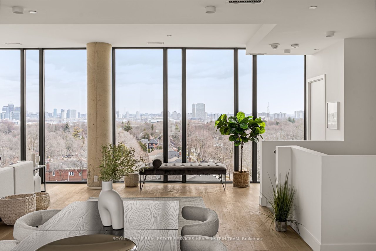 SKY-HIGH PENTHOUSE 