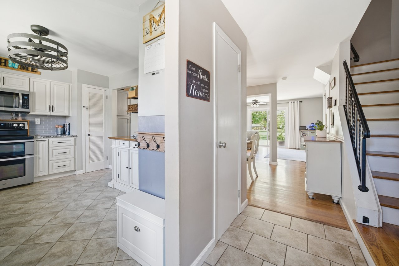 2401 Tudor Court
