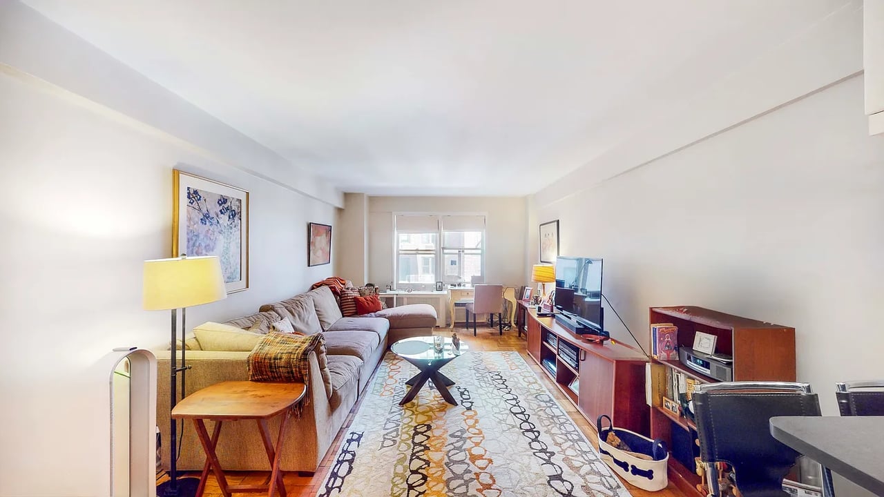 515 East 85th Street Unit: 6A