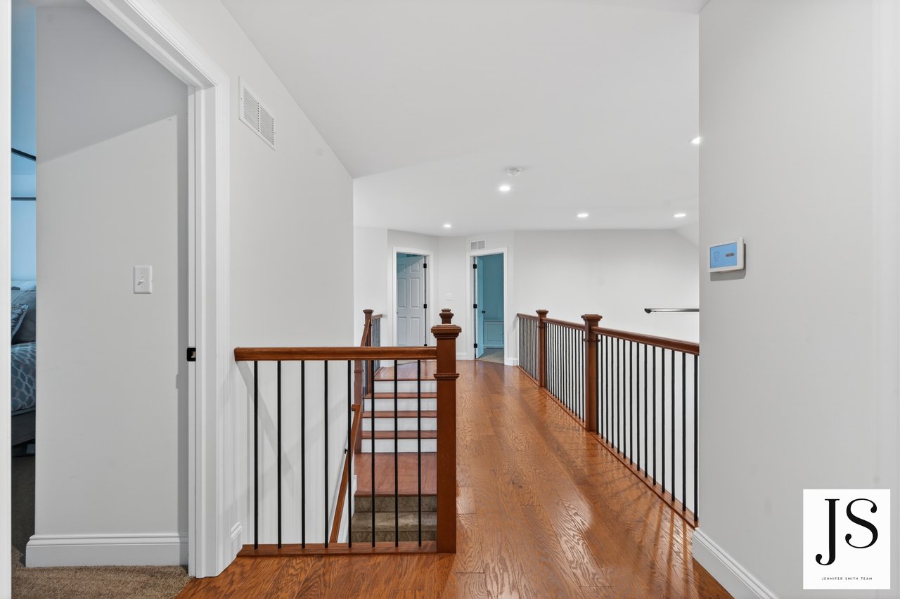 7 Overfield Ln, Glen Mills, PA 19342