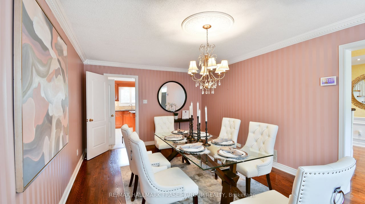 28 Leah Cres