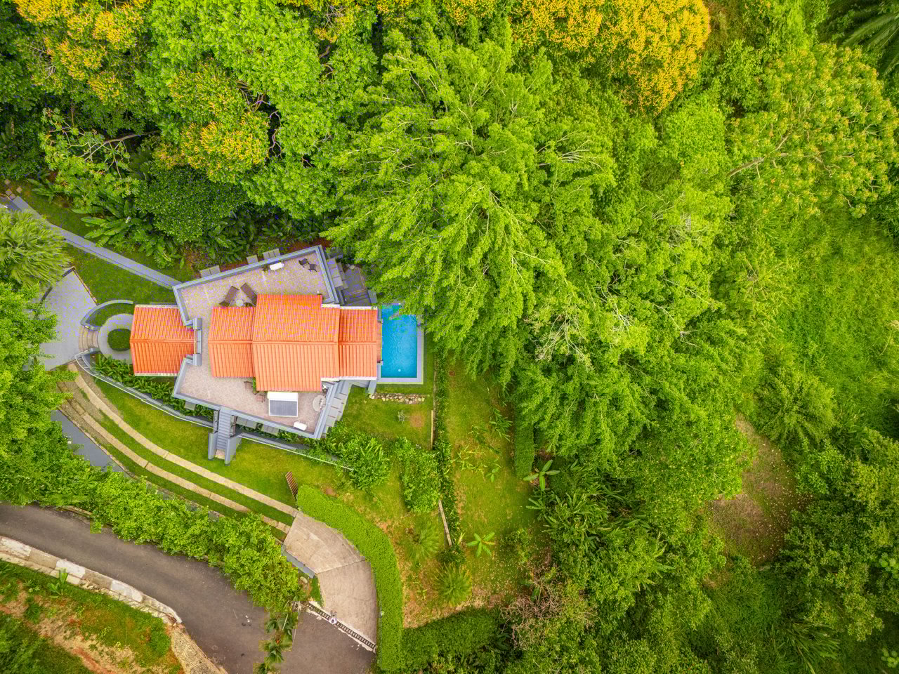 VILLA TURQUESA – MAJESTIC OASIS, CLOSE TO THE BEACH AND WILDLIFE – 1.92 ACRES