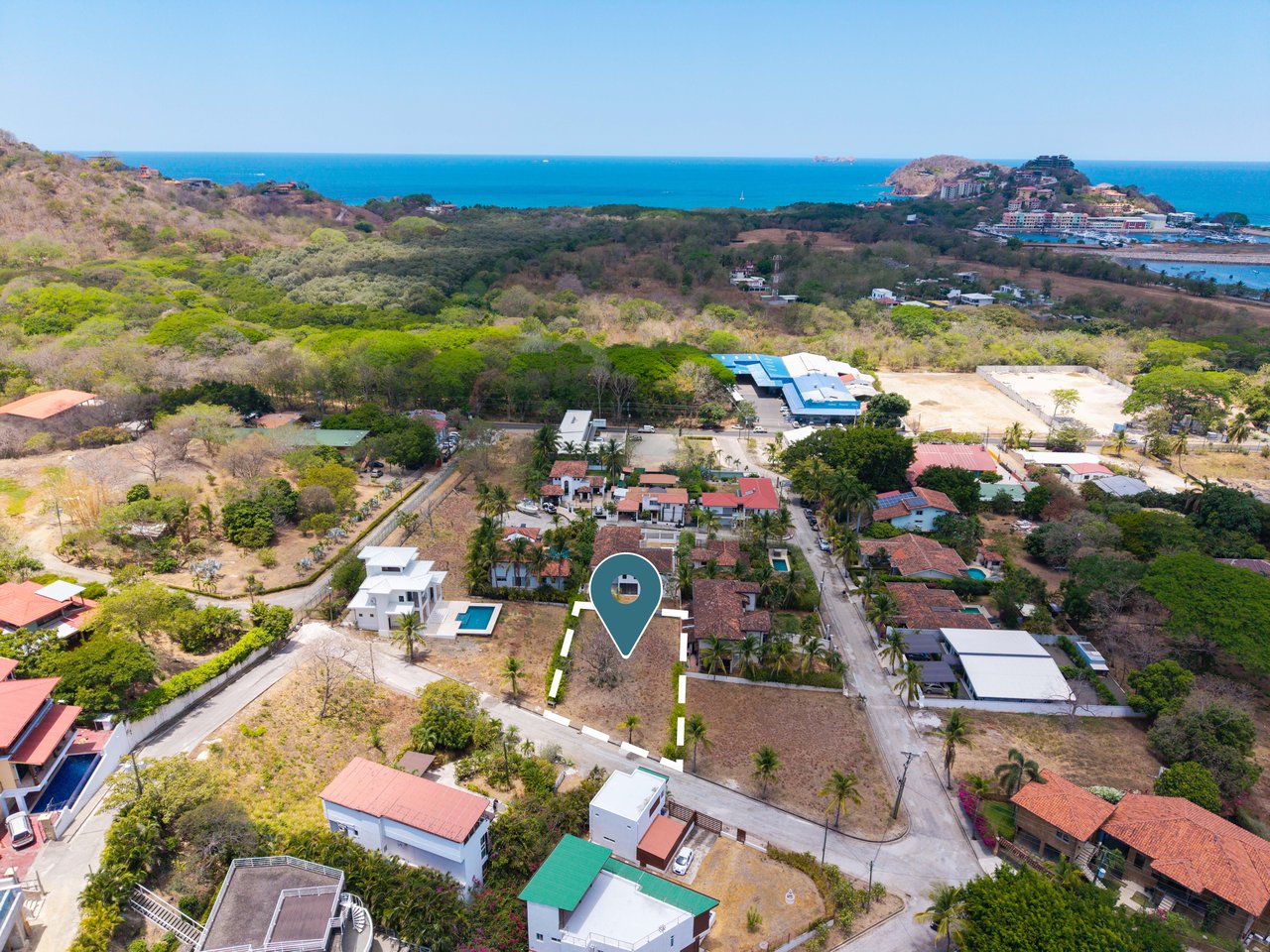 Altos Flamingo Lot 18 | Ready-to-Build Lot in Gated Altos de Flamingo Just Minutes from the Beach