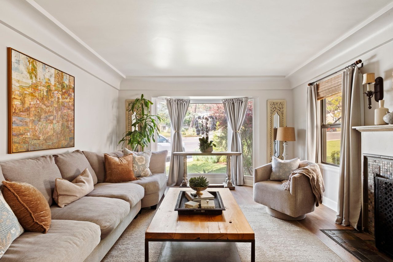 1274 Eagle Vista Drive