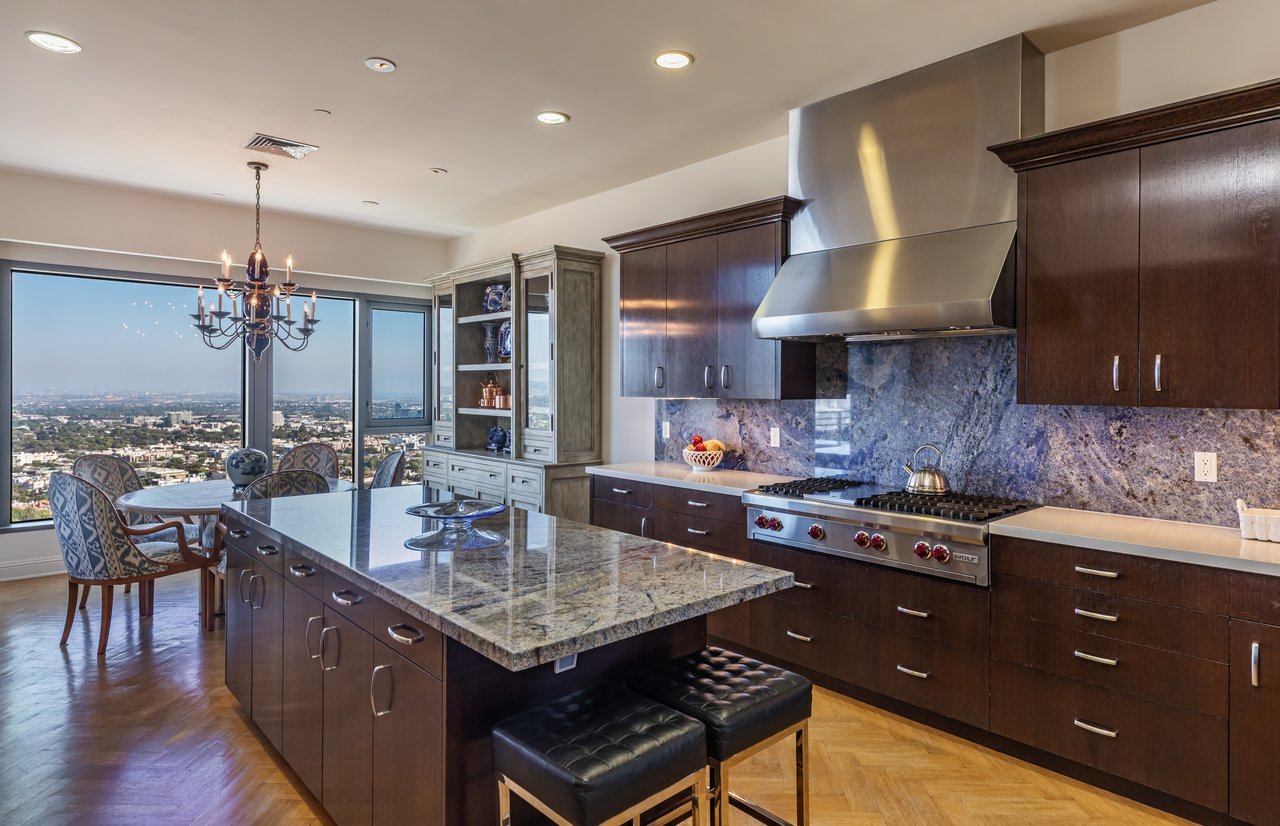 10800 Wilshire Blvd Unit: PH 2202, Wilshire Corridor