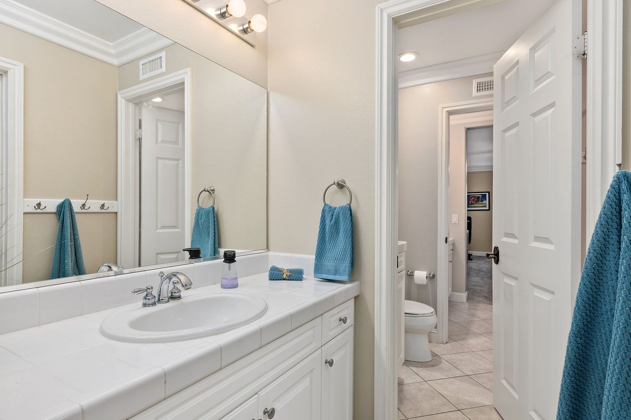5275 Raven Hill Point
