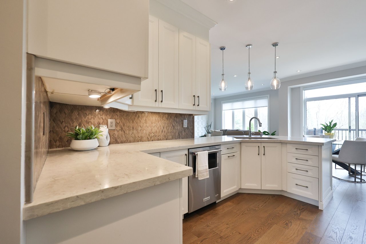 34-2400 Neyagawa Boulevard, Oakville