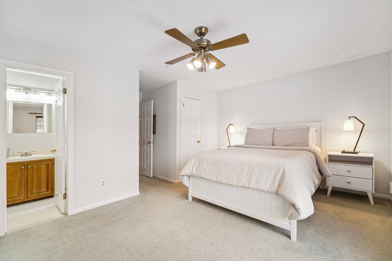 162 Riveredge Dr 162