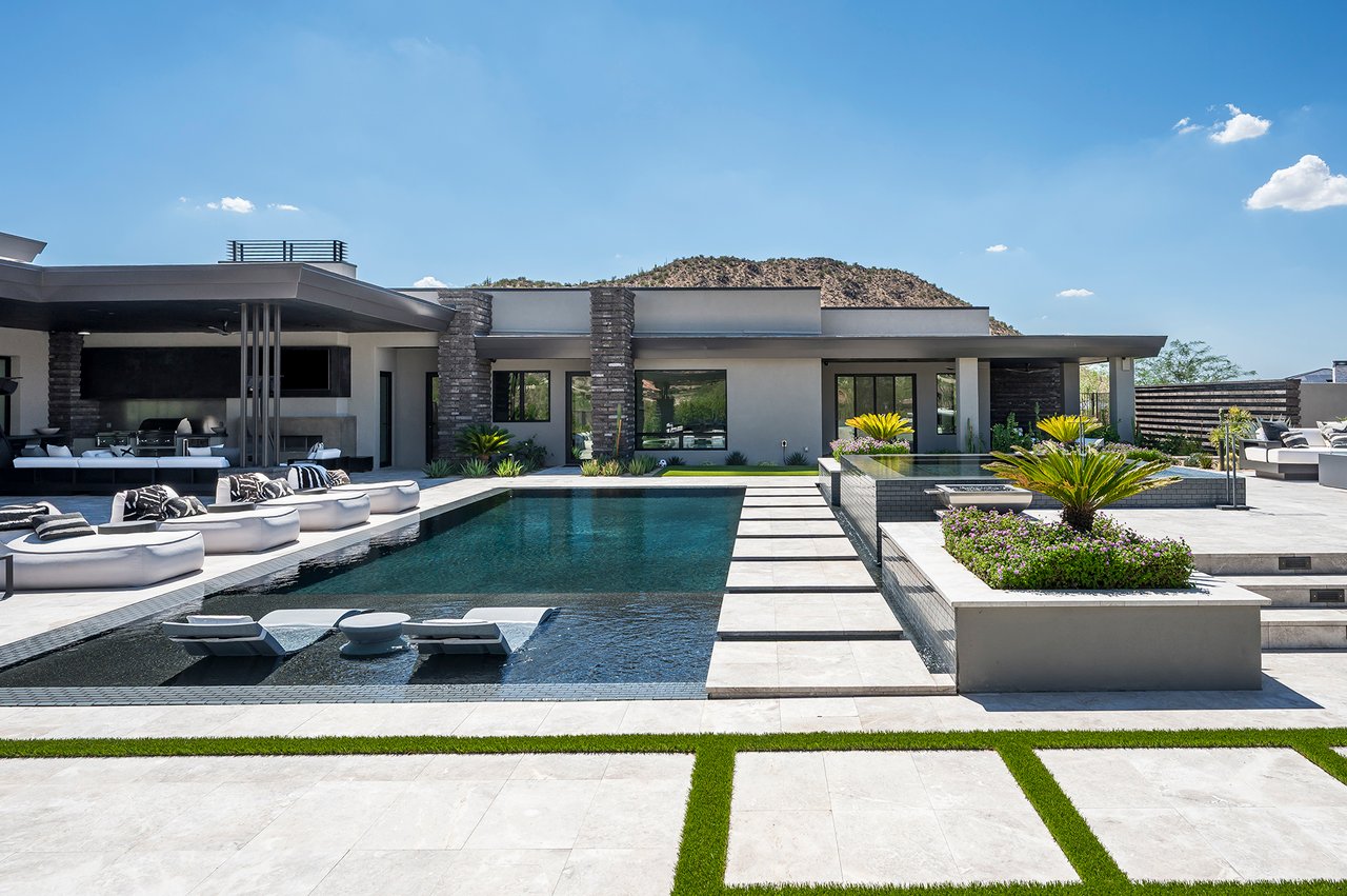 10784 E PINNACLE PEAK Road