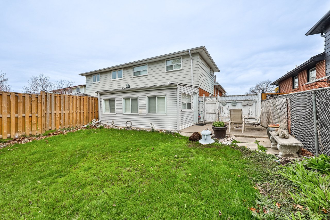 2167 Stir Cres