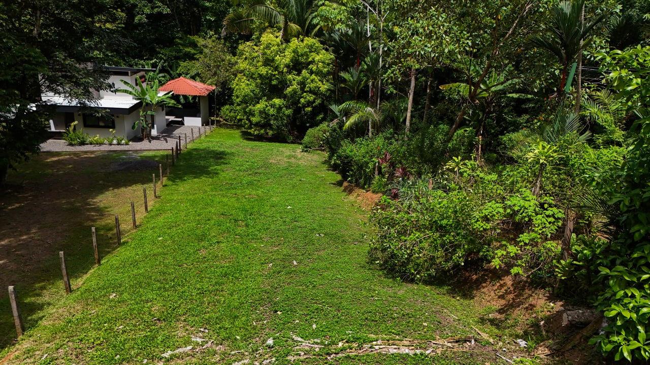 Beautiful Lot Ready to Built in Playa Hermosa, Osa with a Creek