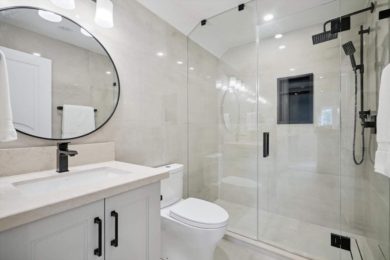 452 Rothesay Place