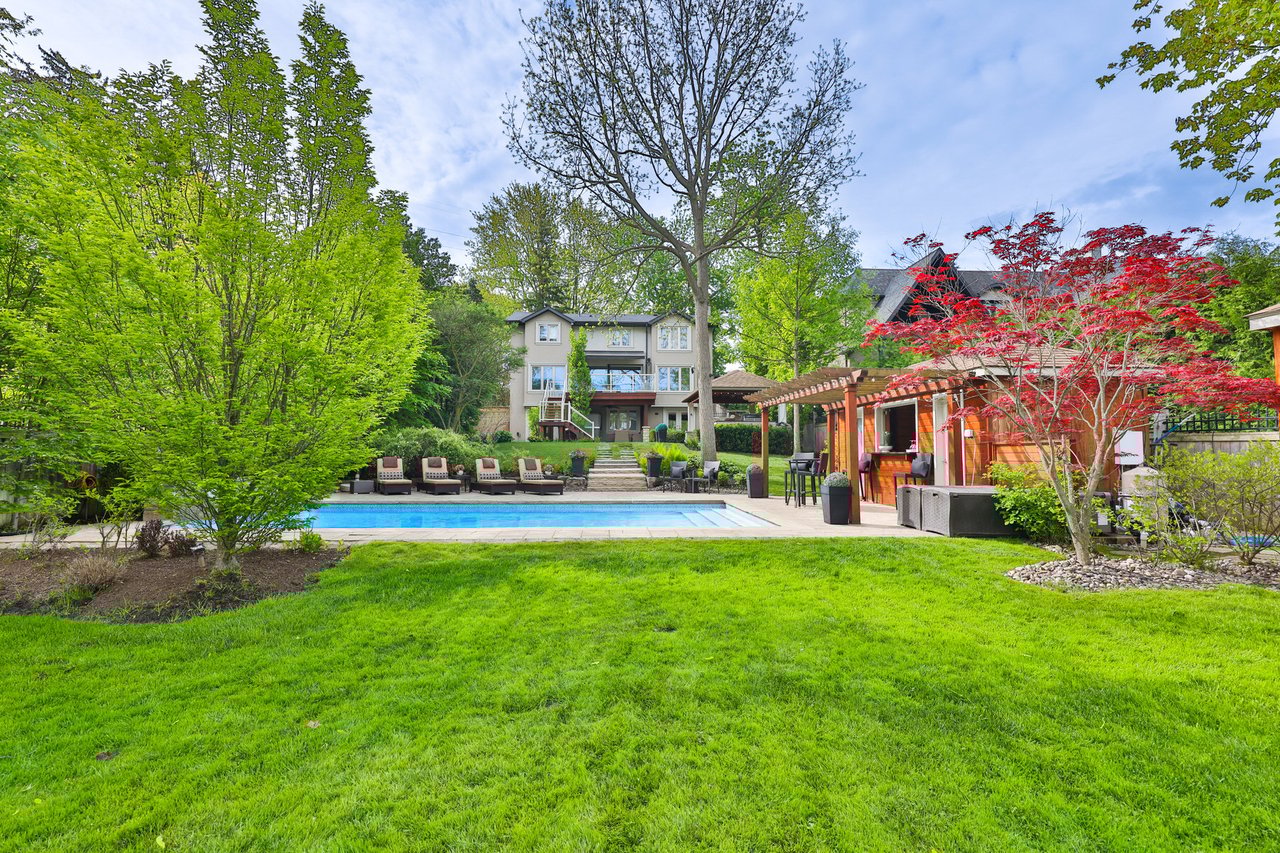1215 Indian Road
