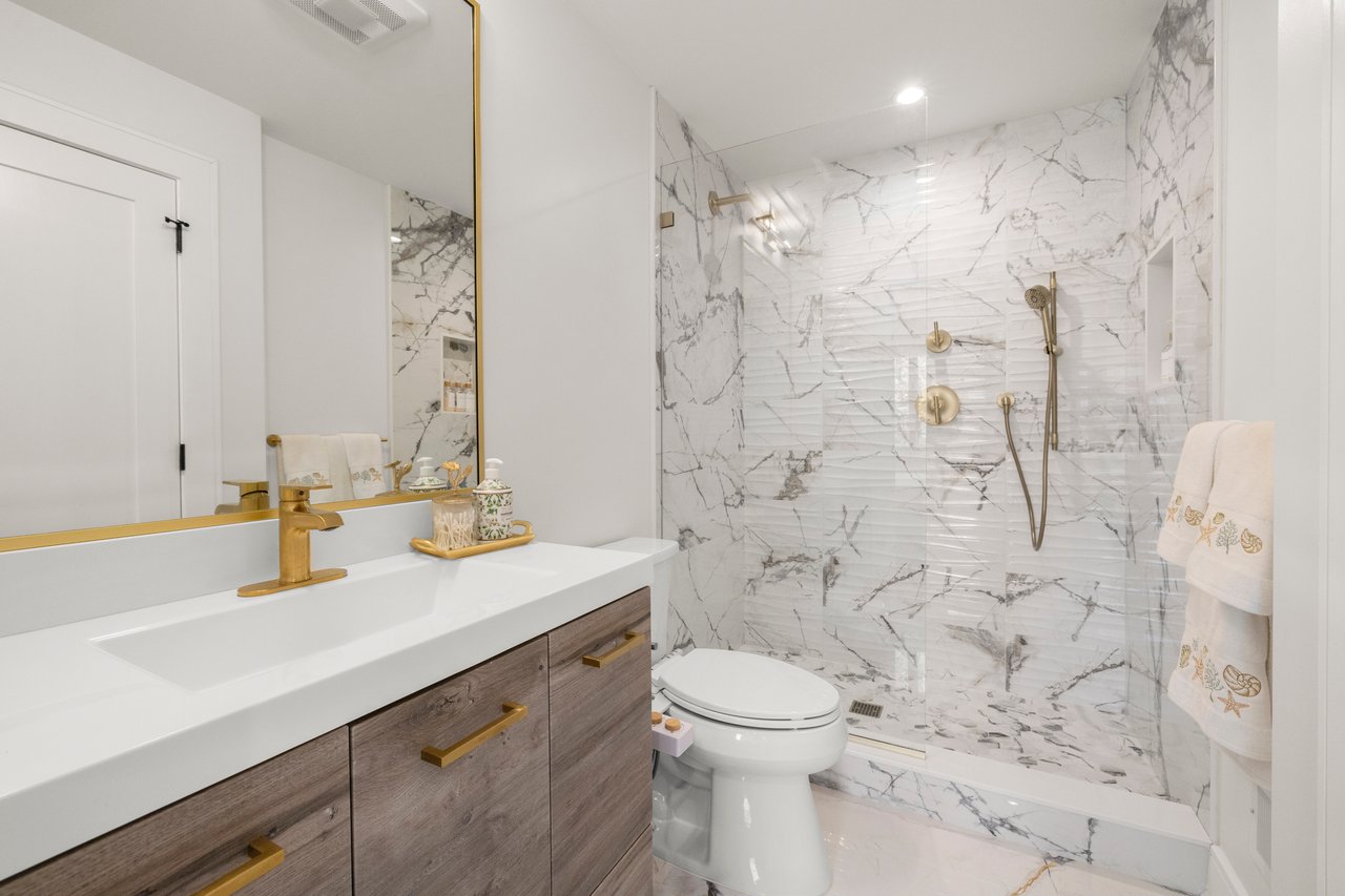 Just Listed: Designer 6BR Home in Coveted Hartshorn Section of Short Hills