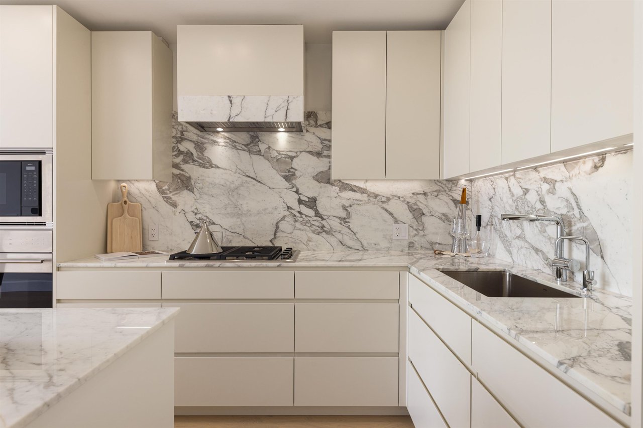 309-3668 W 10th Ave Unit: 309