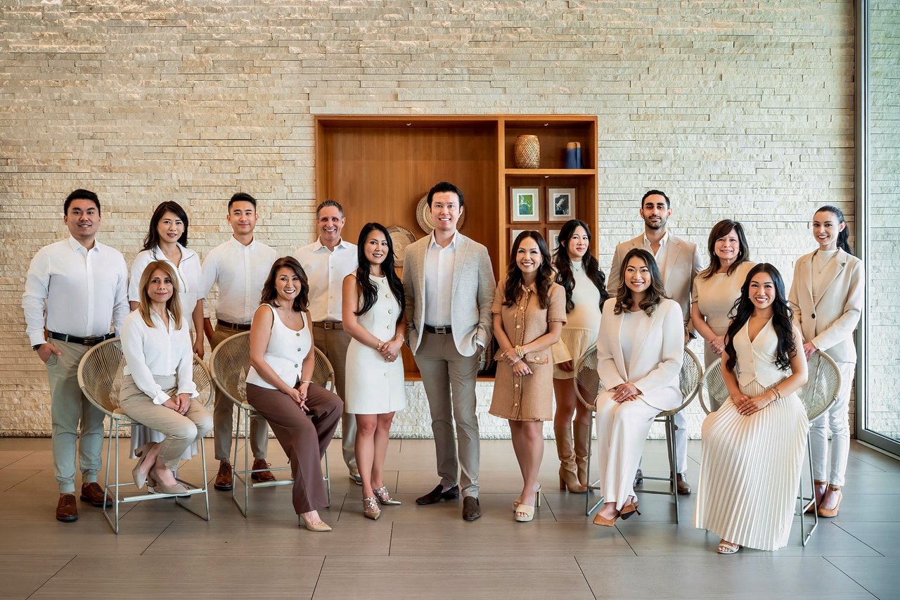 The Avant Team  