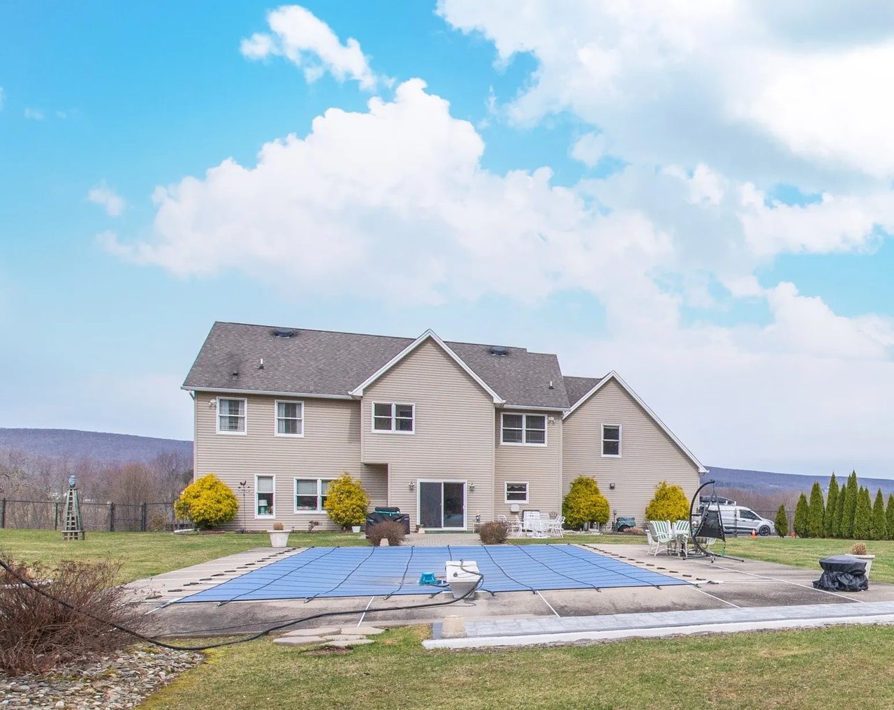 34 Dyer Rd