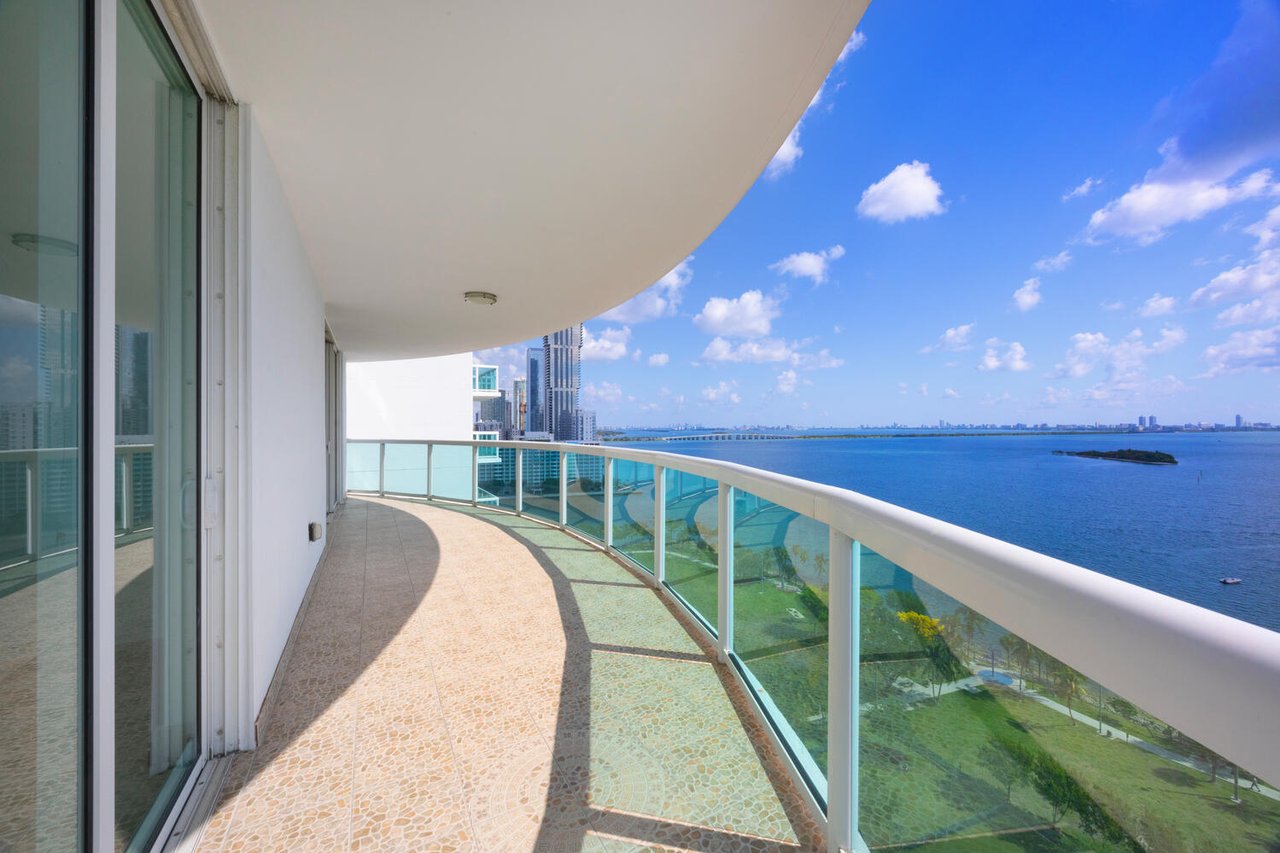 Luxury Waterfront Living in Edgewater