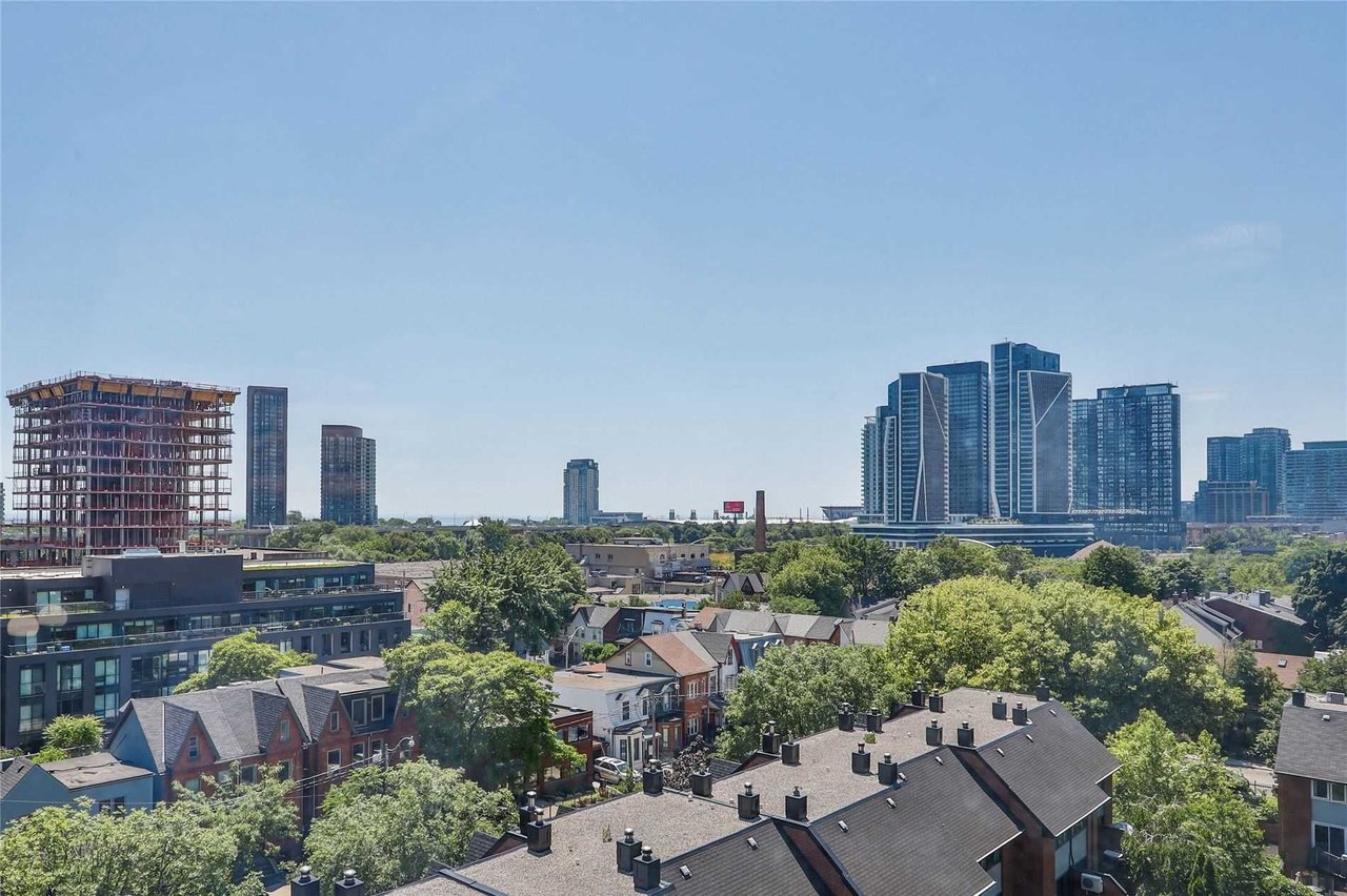 701 King Street W 806