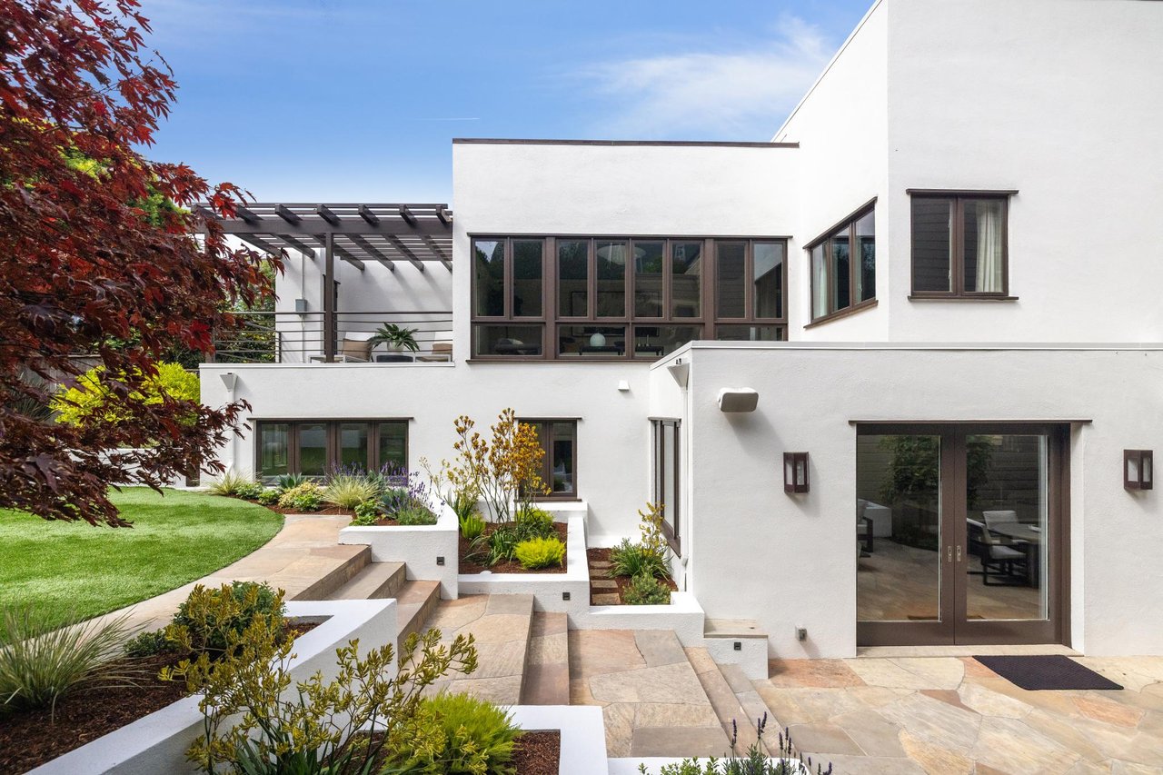 3445 Washington