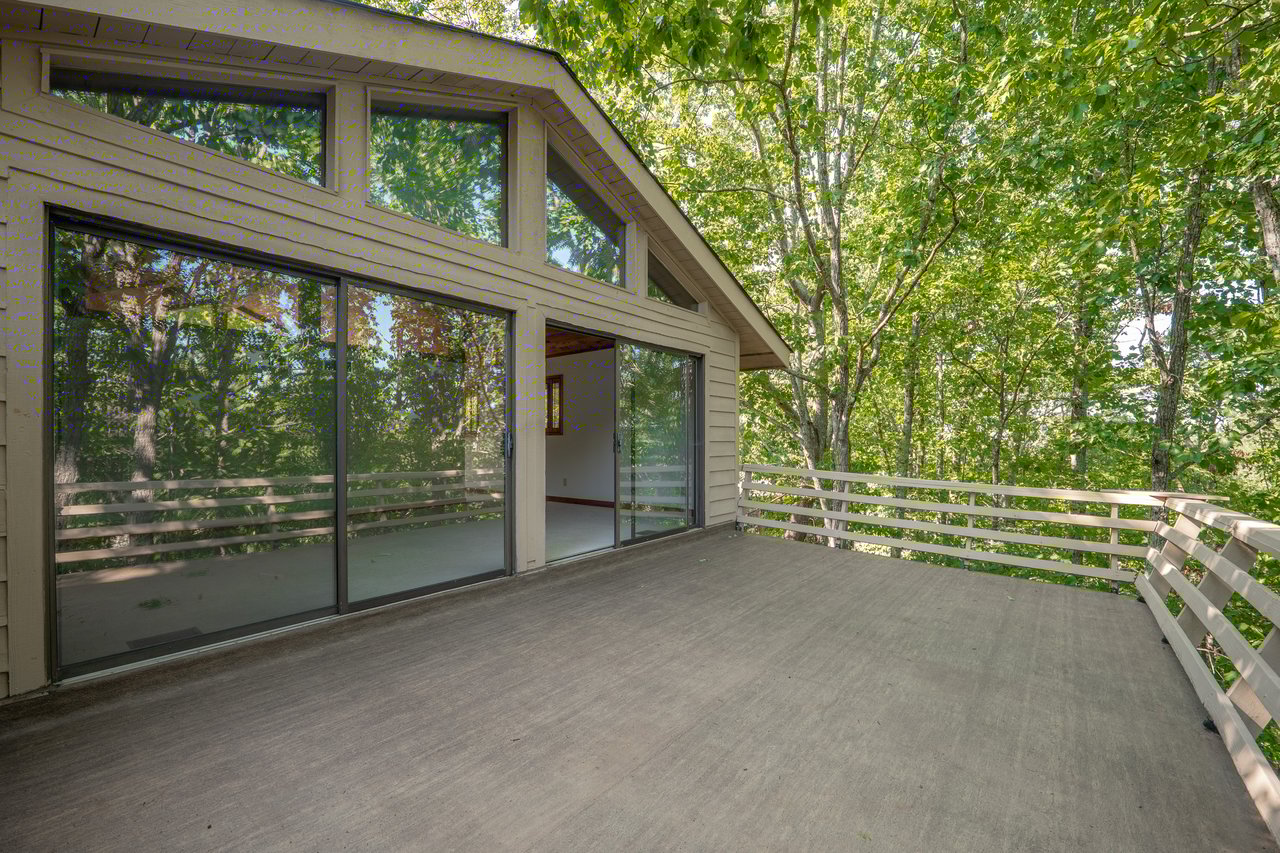 375 N Peak Drive