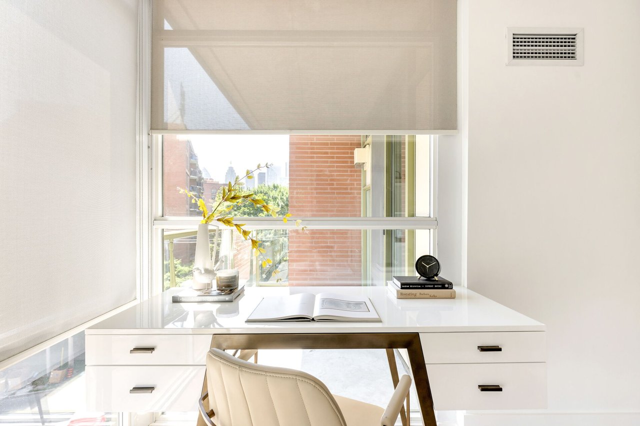 39 Parliament Street, Suite 502