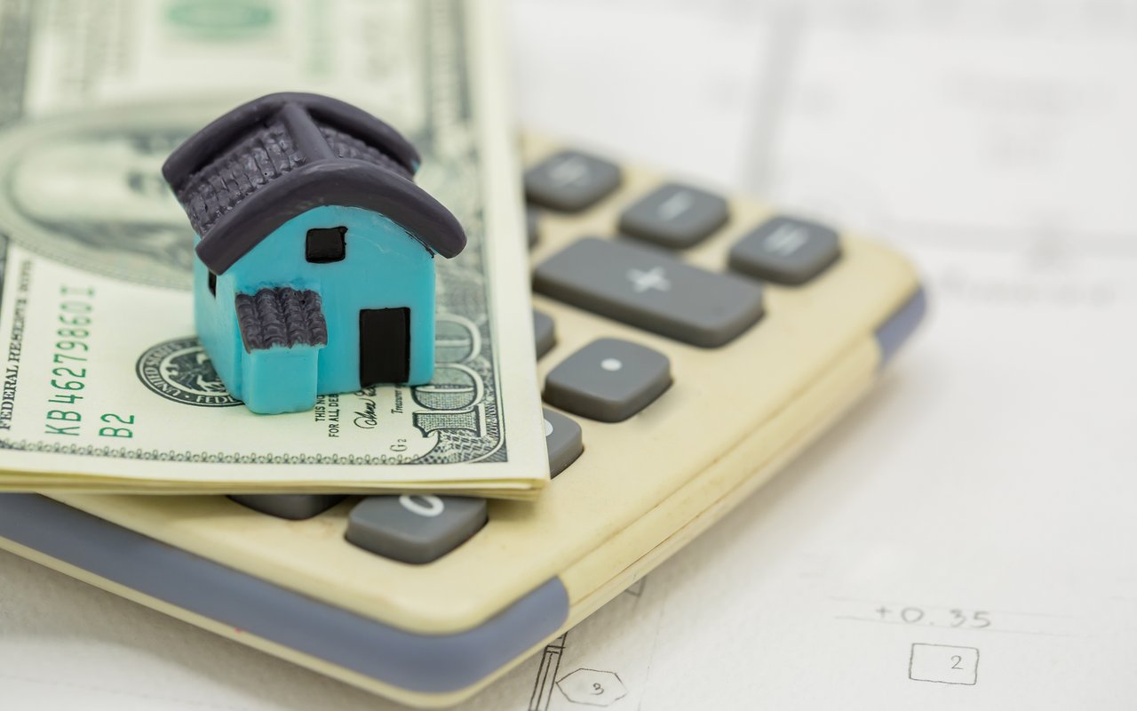 6 Doable Resolutions To Help You Save For A Down Payment on A Home
