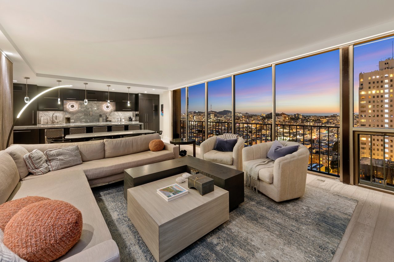 Seize The Bay… at 999 Green