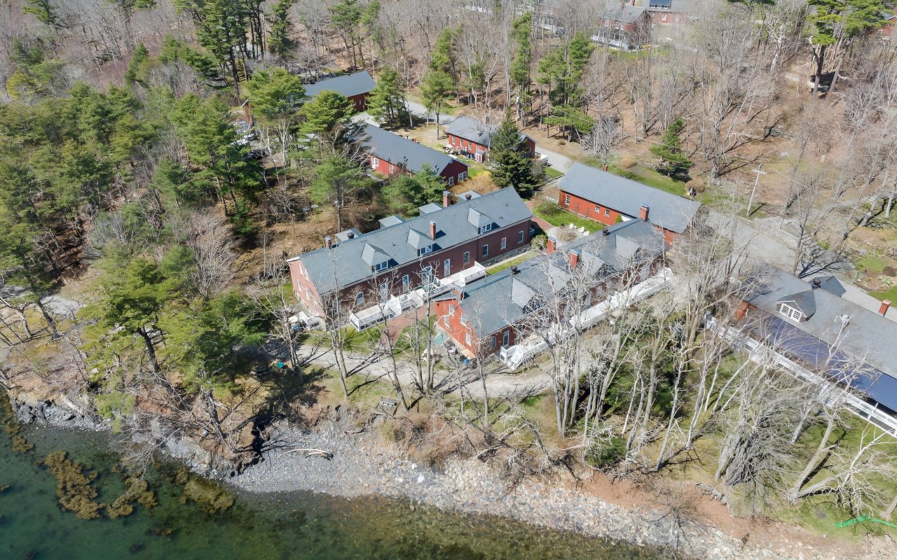 Island Living at 6 Quartermaster Court