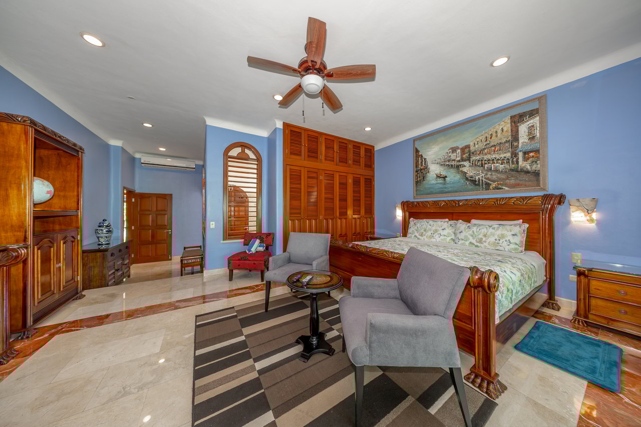 Villa Orquídea Puerto Aventuras | Golf-Front Luxury Estate