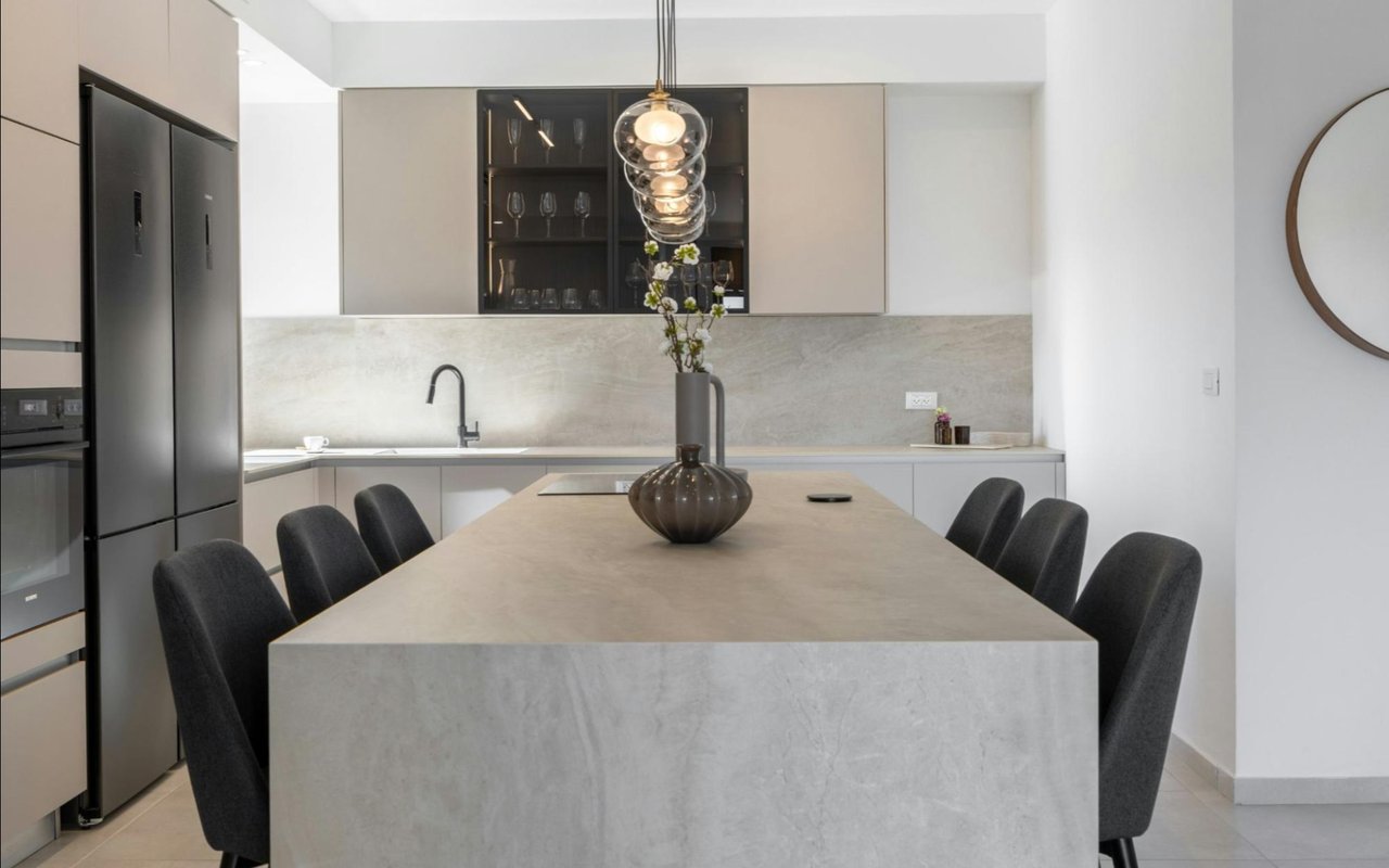 Buying a Home in Bearspaw: What You Need to Know