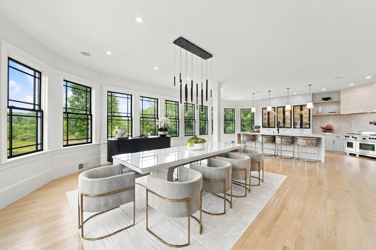 An Exceptional Southborough Estate