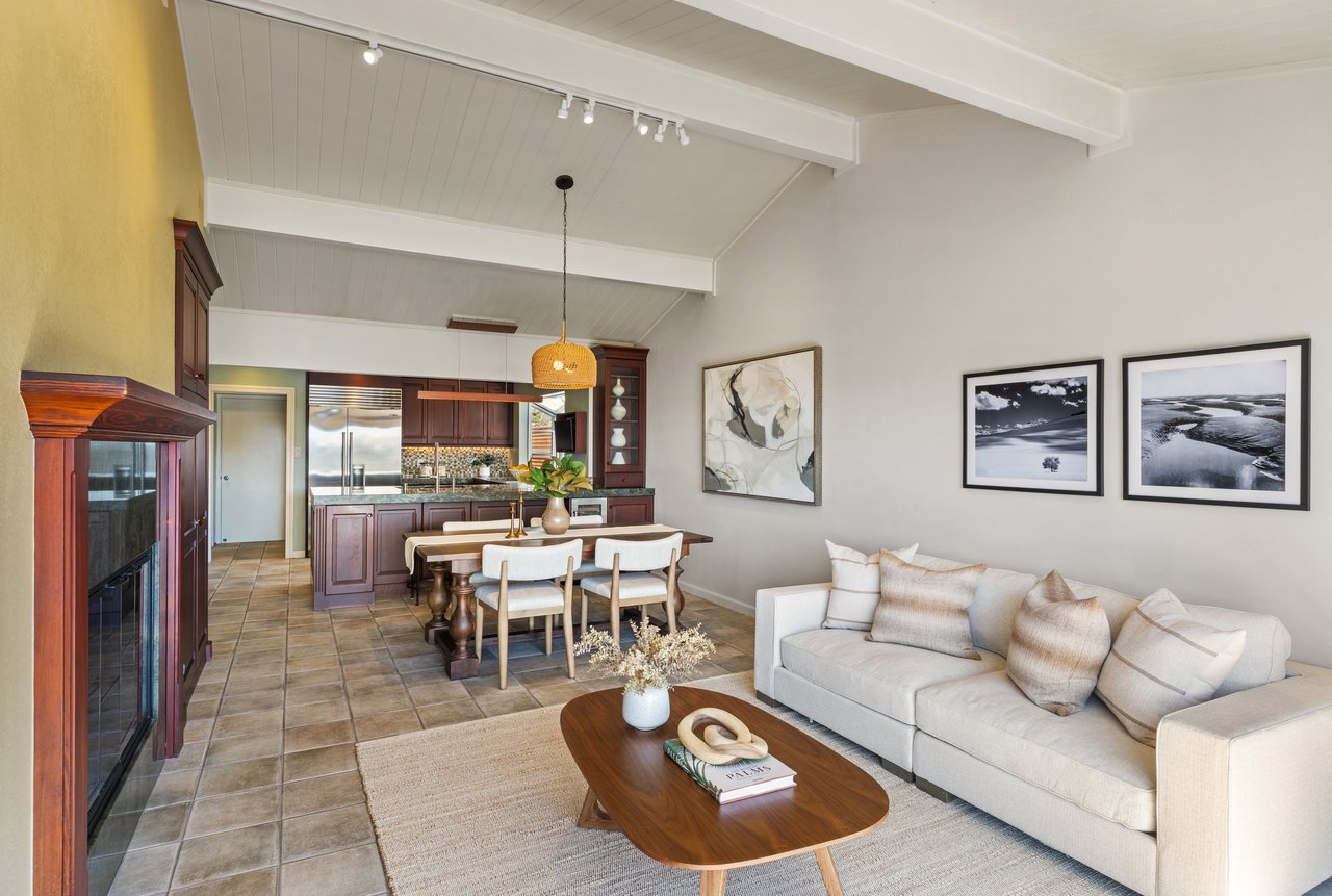 Sunny View Residence in Peacock Gap