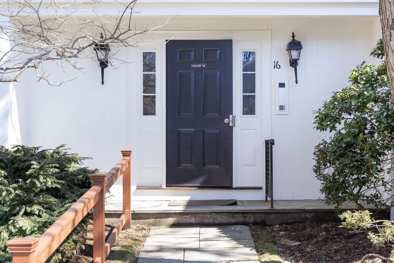39 Tower Hill Rd, Unit 16A
