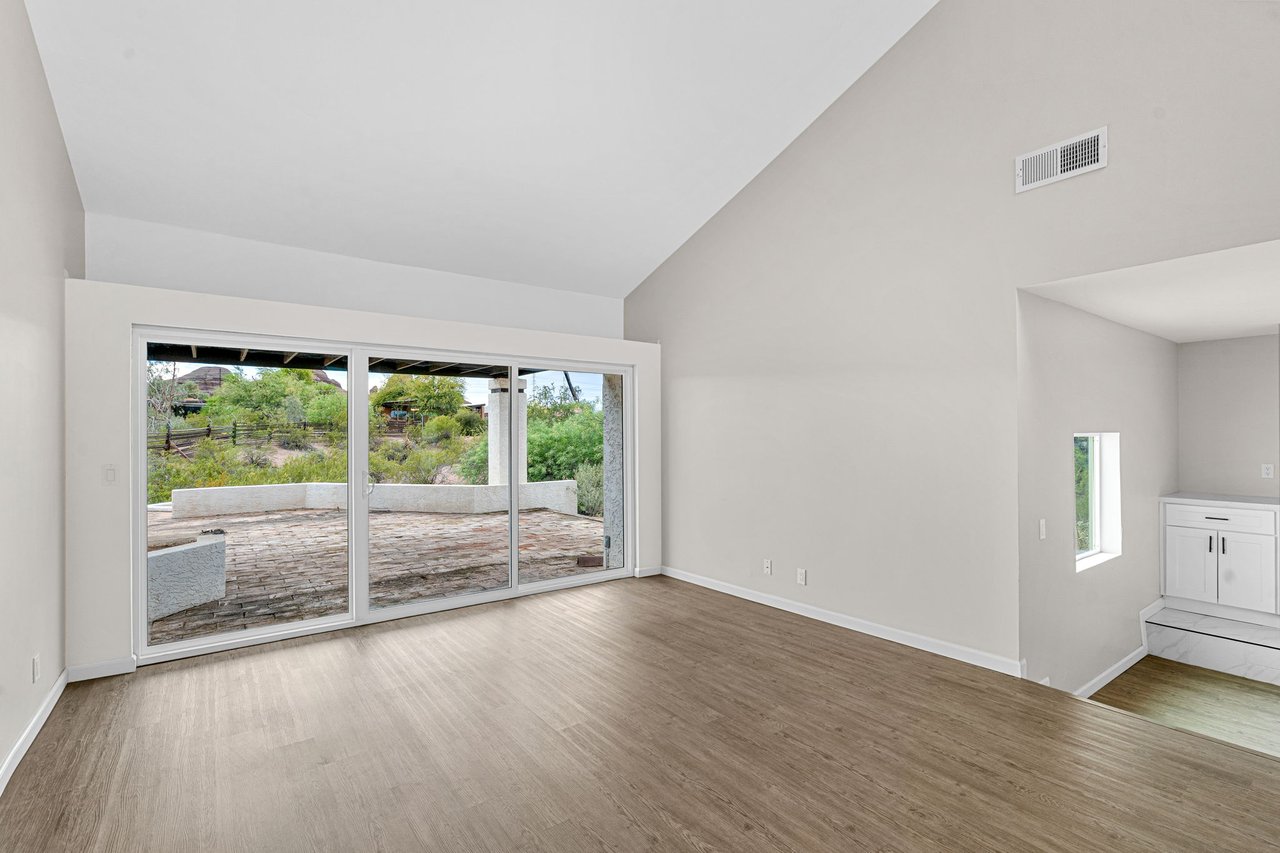 211 E CAMPO DESIERTO RD, Tempe, AZ 85288