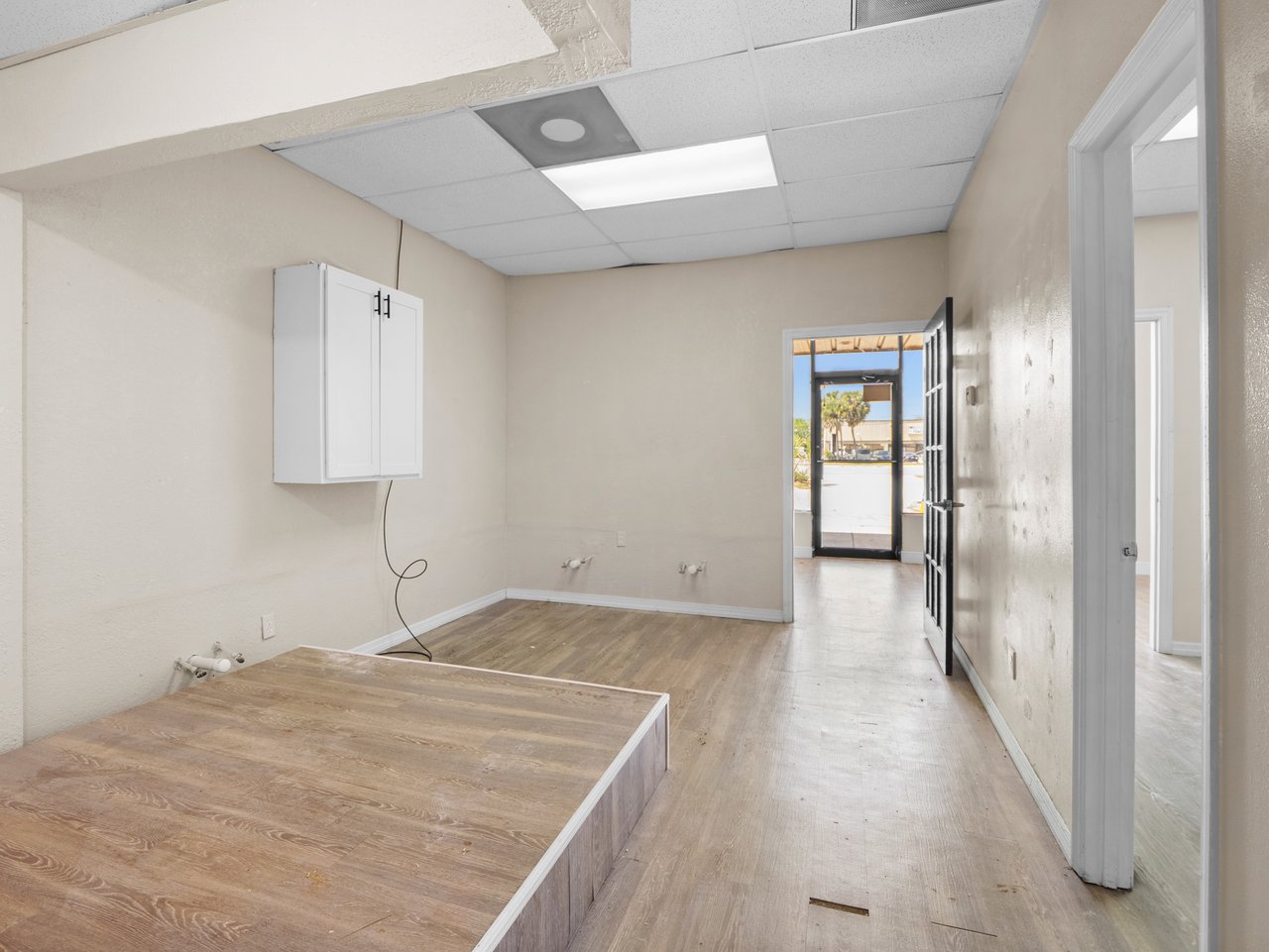 2715 N Harbor City Blvd