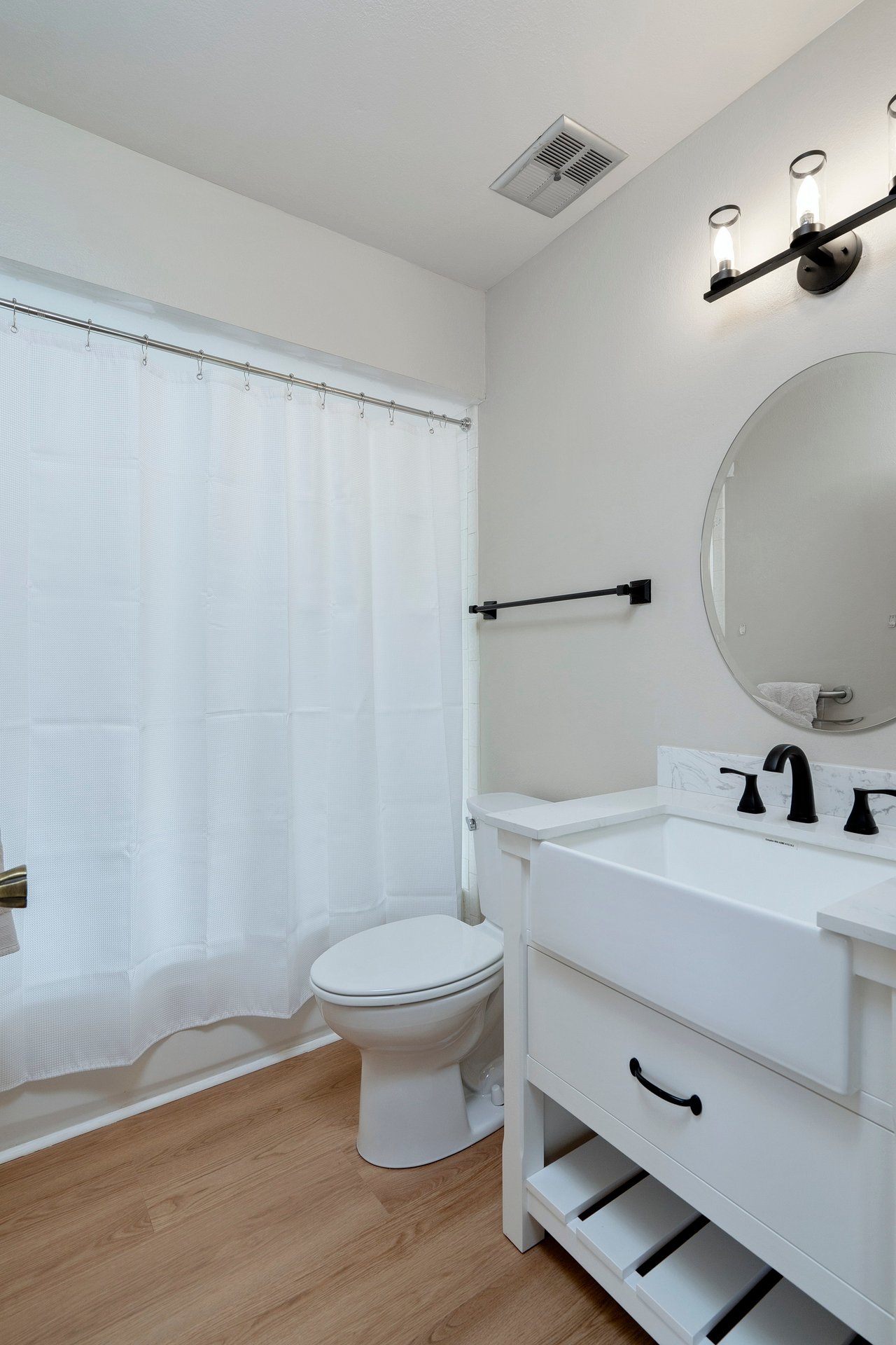 3236 W Moondance Way