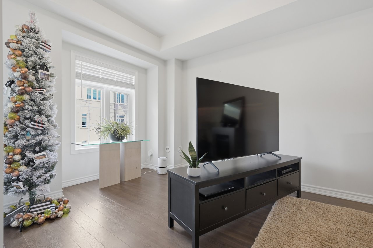 Waterdown Townhome