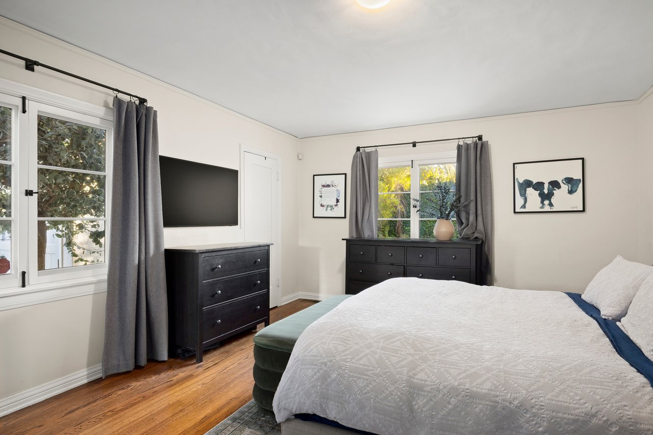 6502-6504 Commodore Sloat Drive