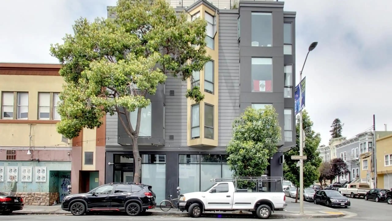 1050 Valencia