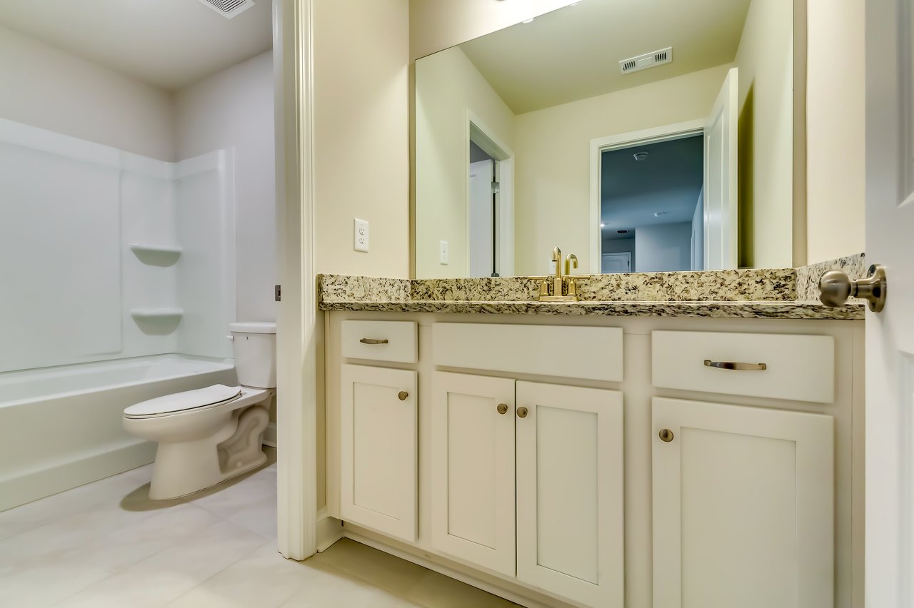 407 Shoals Trl